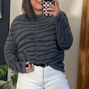 RAGDOLL Boxy Relaxed Zebra sweater. S